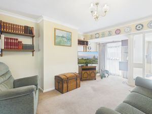 Living room 2- click for photo gallery